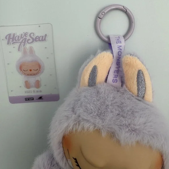 POPMART "HAVE A SEAT" LABUBU “ZIZI” - Picture 5 of 12